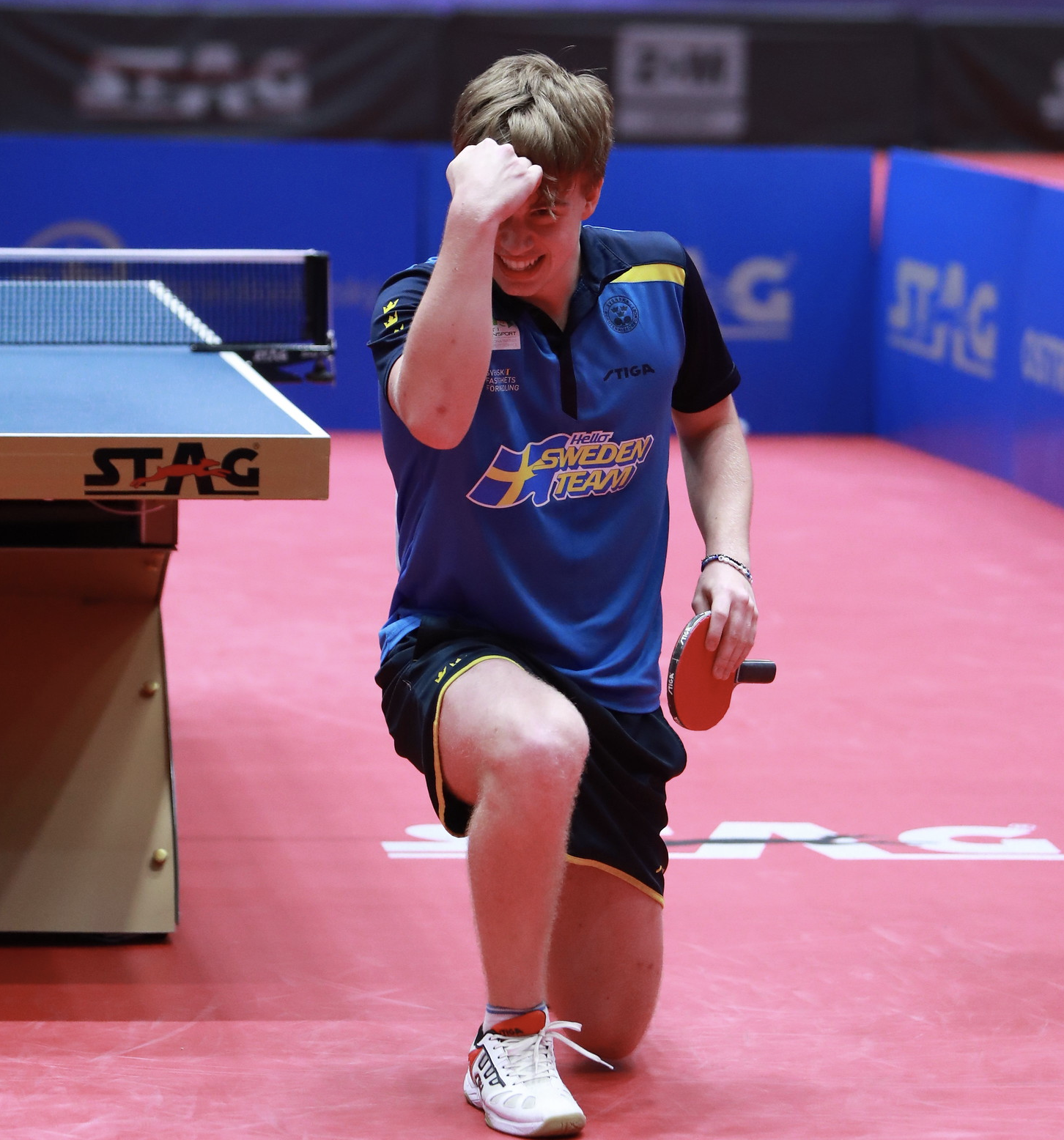 包含斯图加特临危受命,球员心有不甘努力拼搏的词条 包含斯图加特临危受命,球员心有不甘努力拼搏的词条