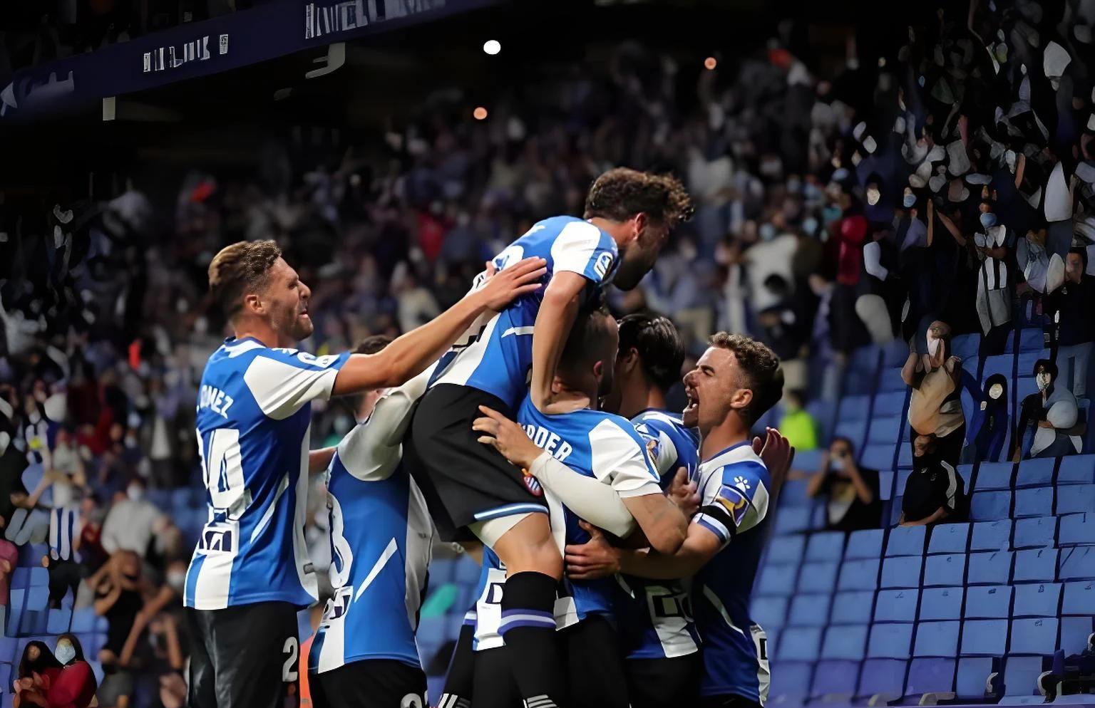 对决开始!激情四射的足球竞技碰撞出火花的简单介绍 对决开始!激情四射的足球竞技碰撞出火花的简单介绍