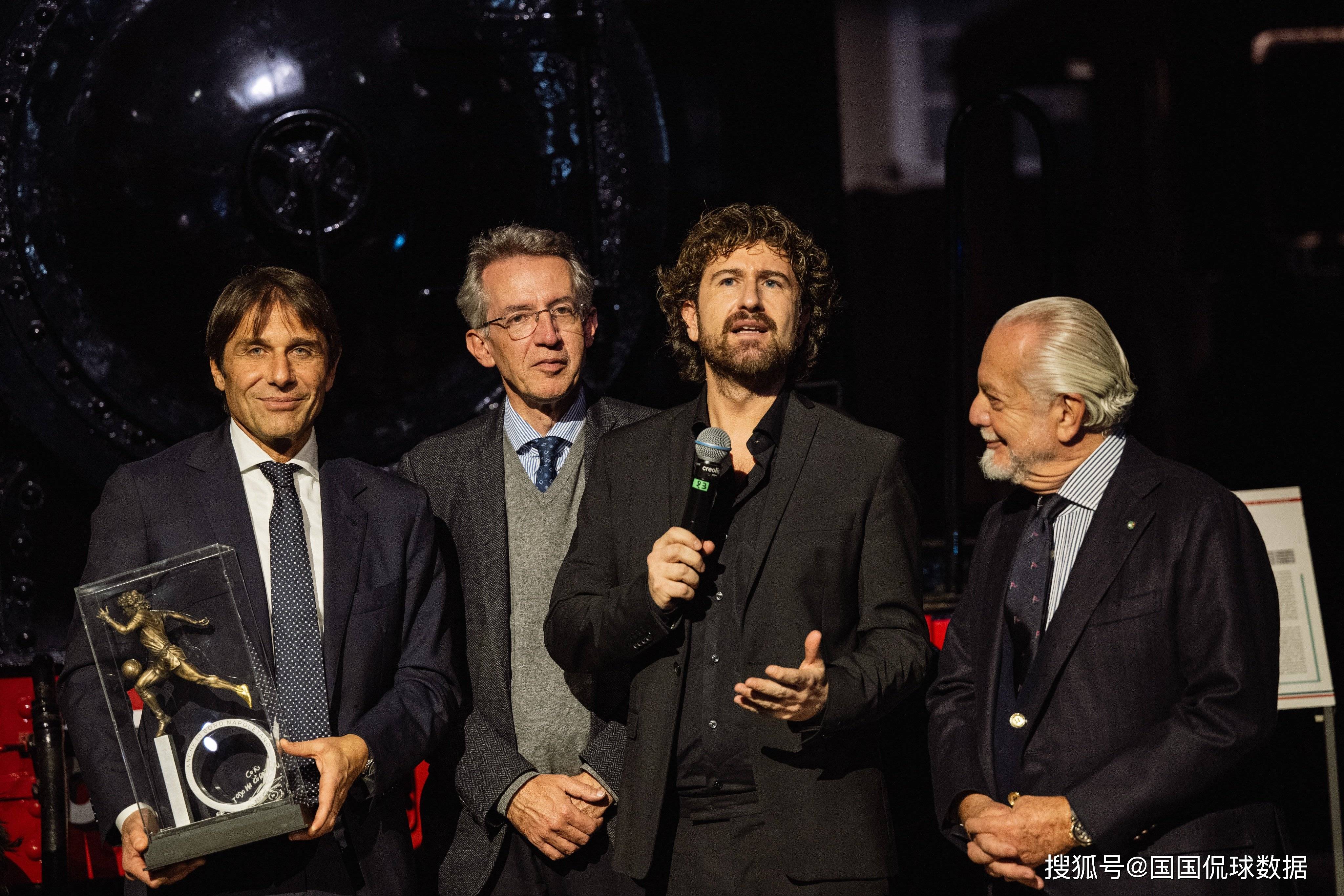 包含意甲焦点战:意大利vs英格兰,爆冷引发赛后采访的词条 包含意甲焦点战:意大利vs英格兰,爆冷引发赛后采访的词条