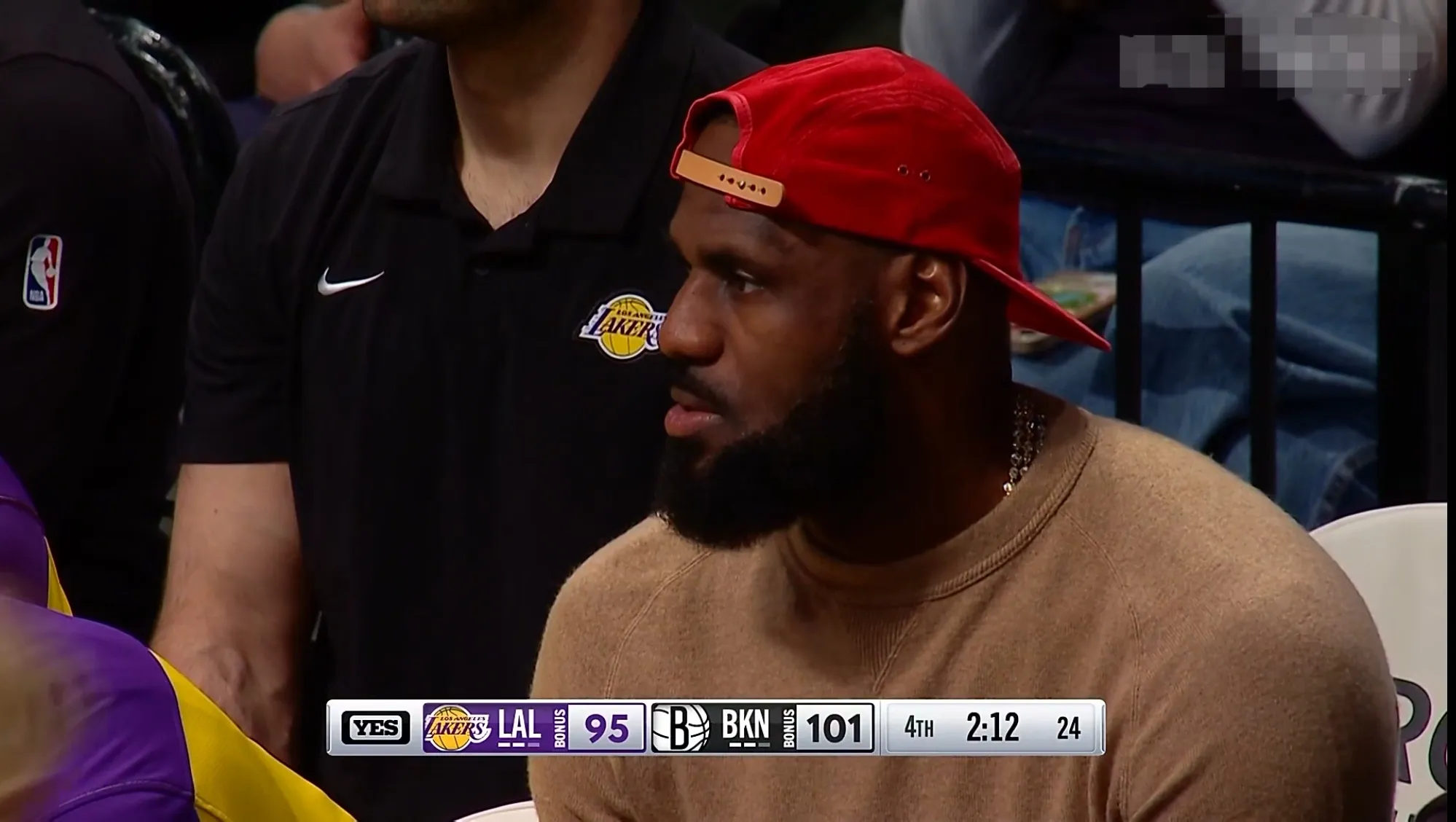 英超｜湖人爆冷，赛后采访