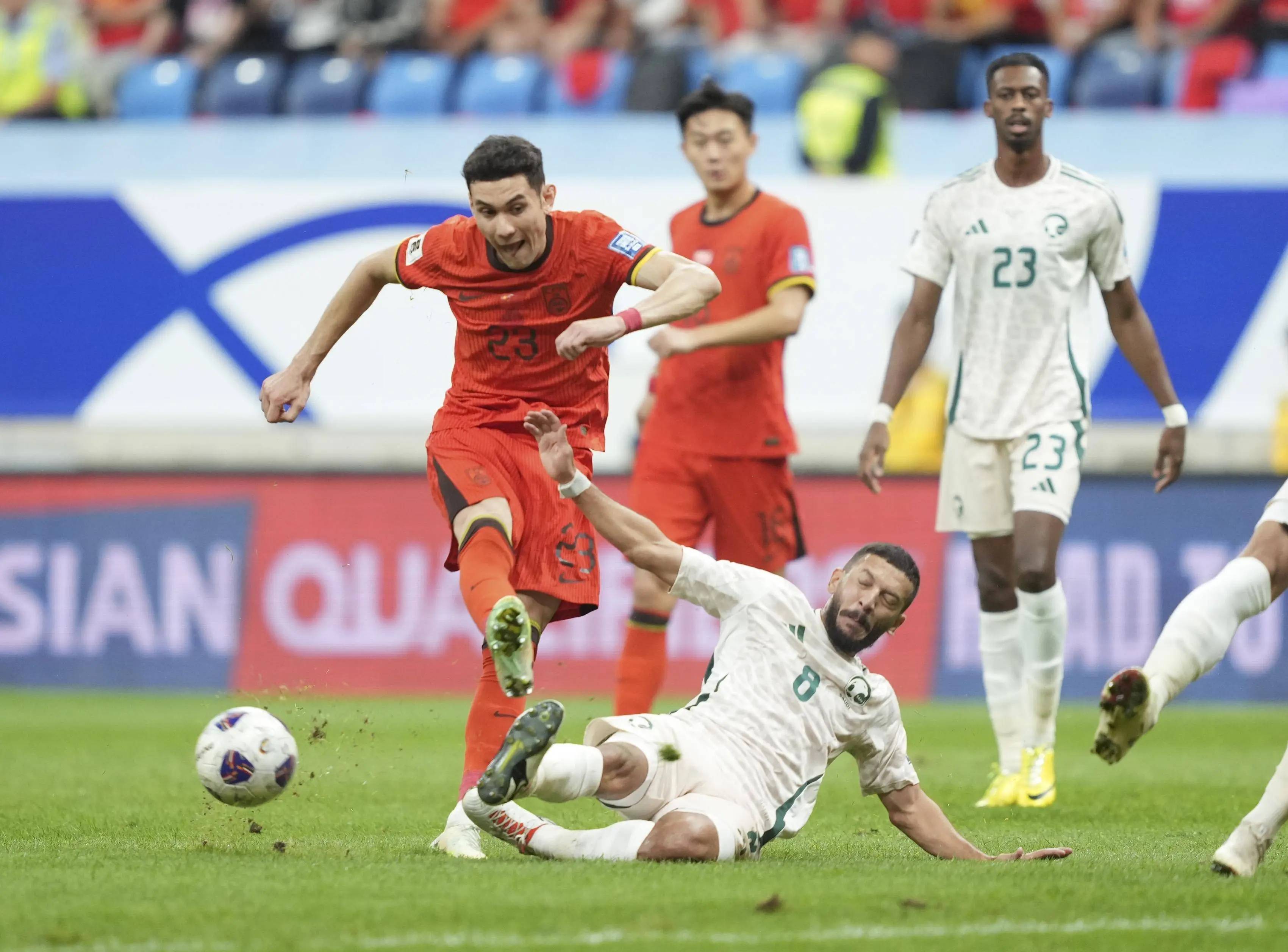 伊朗球队大获全胜，闯入下一阶段比赛