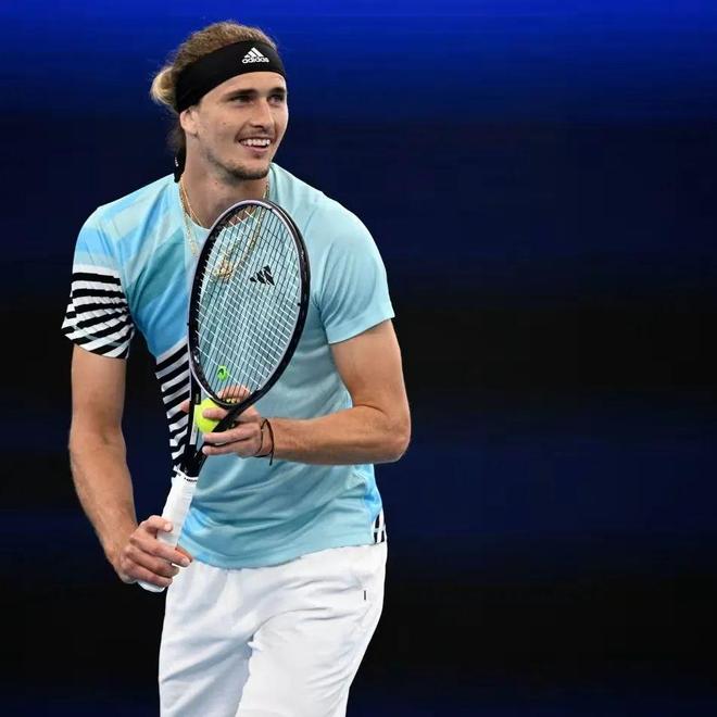 关于日本网球队轻取德国网球队，兹维列夫关键制胜的信息