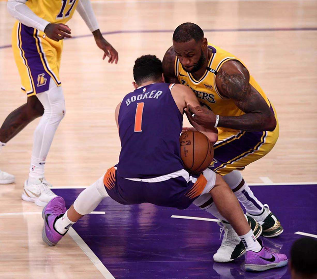 包含爆冷!英雄联盟强队意外出局震惊全场的词条 包含爆冷!英雄联盟强队意外出局震惊全场的词条