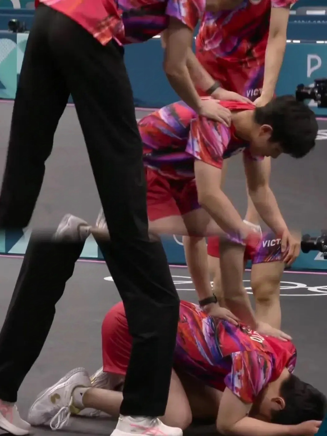 包含英格兰队绝杀瑞典队，张本智和关键制胜的词条