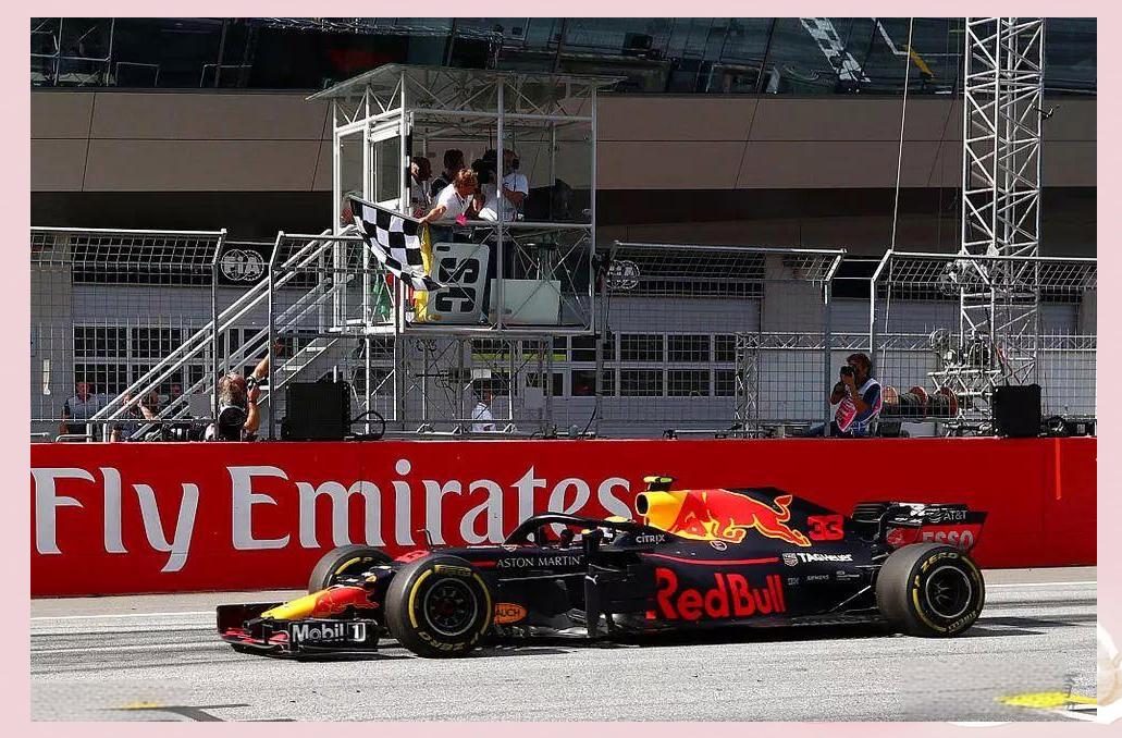 迈凯伦轻取哈斯车队,维斯塔潘统治全场 迈凯伦轻取哈斯车队,维斯塔潘统治全场