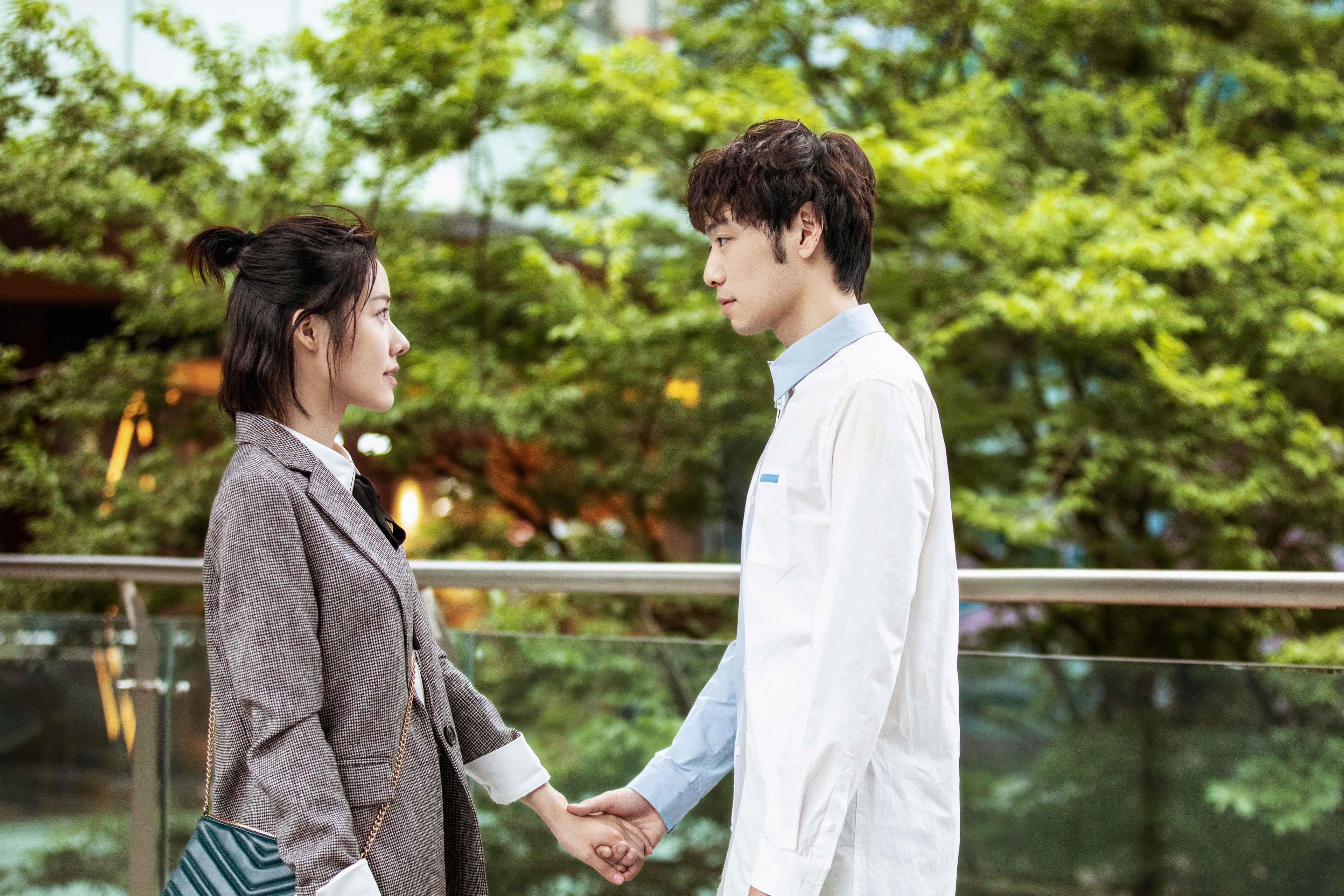 哈利伯顿大场面先生显神威，尼克斯强行终结北京队沸腾五棵松